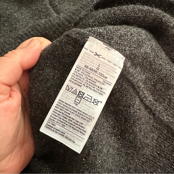 Banana Republic size Large, Grey and Silver Metallic Sweater - Picture 2 of 6